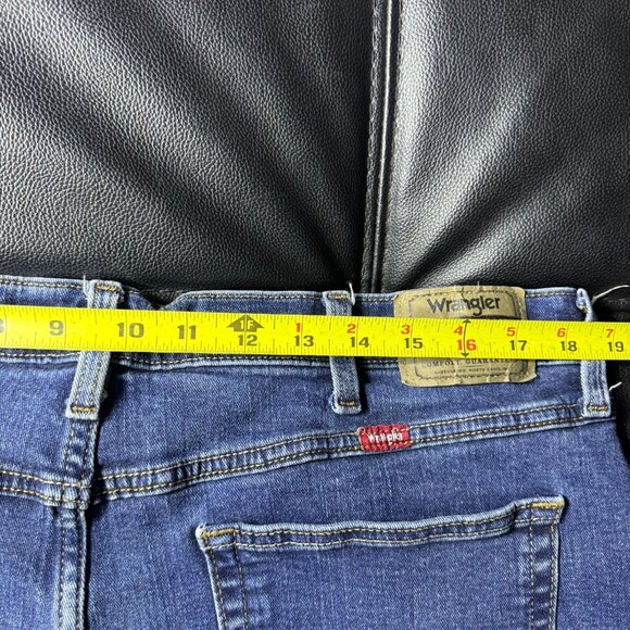 Wrangler Men's Bootcut Jeans Blue Denim Relaxed Fit Stretch 5-Pocket Size 40x32 - Picture 13 of 15